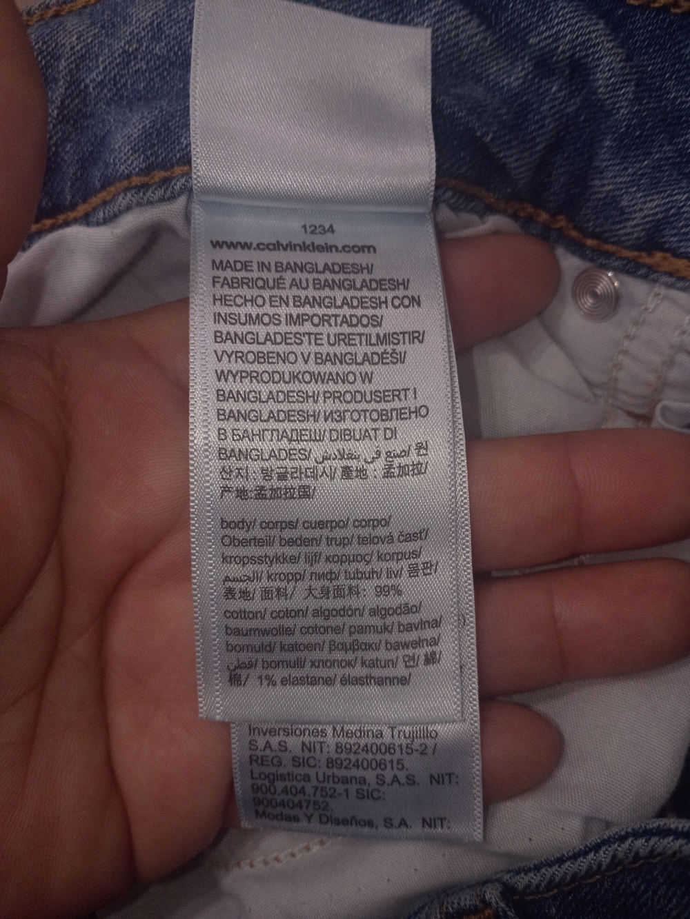Calvin Klein Jeans Women's Straight Leg Light Blue Denim - Picture 12 of 12